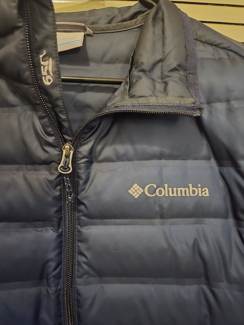 Columbia Men’s Navy Puffer Jacket